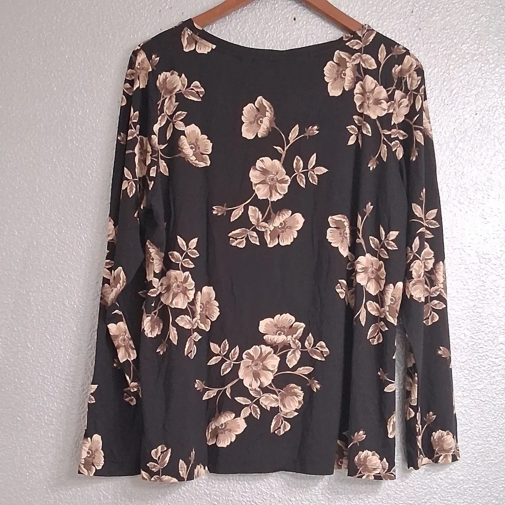 Colleen Lopez Black Floral Top Size 1X